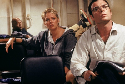 深海圆疑剧照的剧照