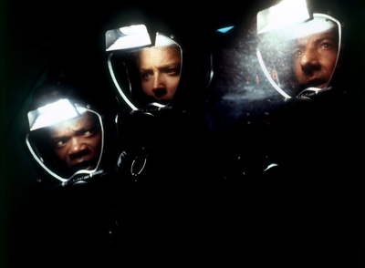 深海圆疑剧照的剧照