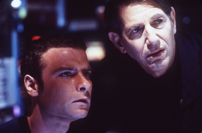 深海圆疑剧照的剧照