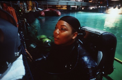 深海圆疑剧照的剧照