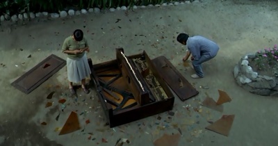 伤心的奶水剧照的剧照