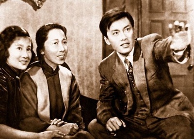 革命家庭剧照的剧照