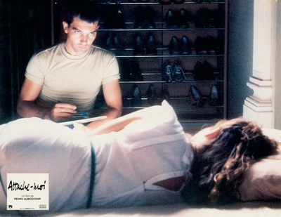 捆着我，绑着我剧照的剧照