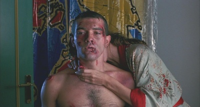 捆着我，绑着我剧照的剧照