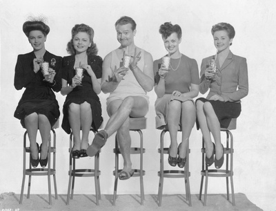 出水芙蓉剧照的剧照