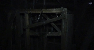 犬鸣村剧照的剧照