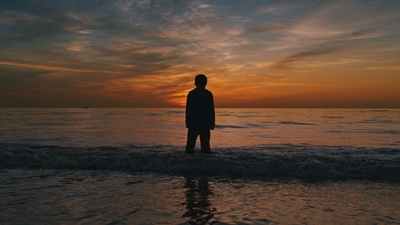 少年与海剧照的剧照