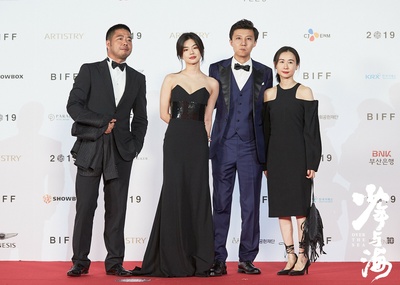 少年与海剧照的剧照