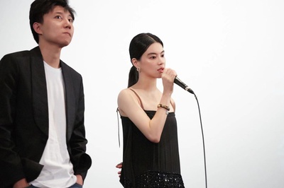 少年与海剧照的剧照