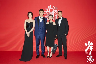 少年与海剧照的剧照