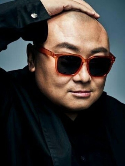 海面上漂过的奖杯剧照的剧照