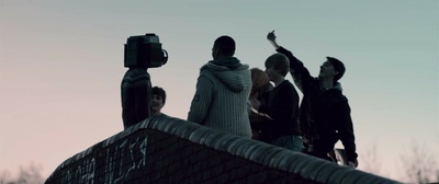 摄像机男孩剧照的剧照