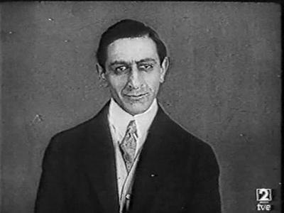 公司的骄傲剧照的剧照