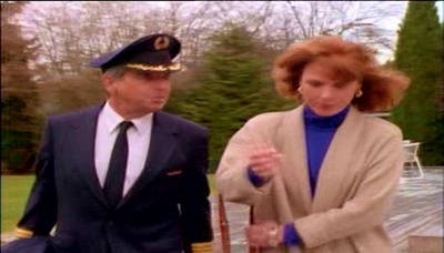 紧急降落航班174剧照的剧照