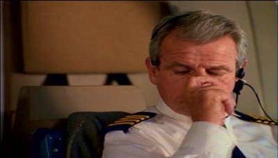 紧急降落航班174剧照的剧照