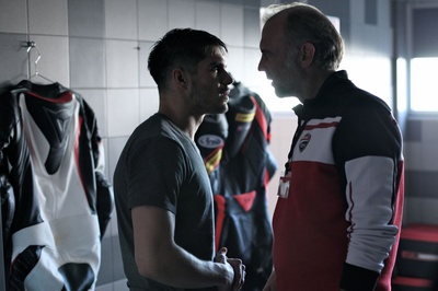 筋疲力尽剧照的剧照