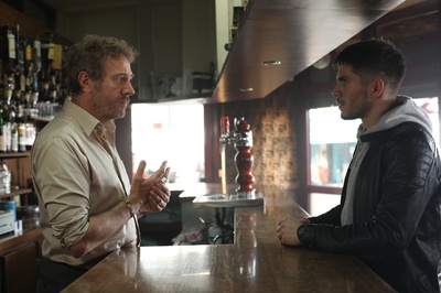 筋疲力尽剧照的剧照