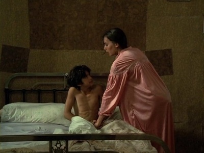 咳，小母牛剧照的剧照