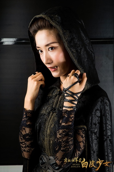 嗜血将军2白皮少女剧照的剧照