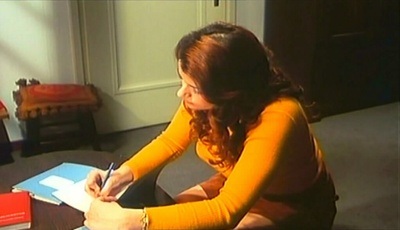 少女嘴微张剧照的剧照