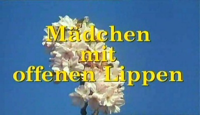 少女嘴微张剧照的剧照