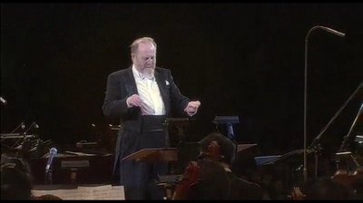 Yoshiki Symphonic Concert 2002 with Tokyo City Philharmonic Orchestra Featuring Violet UK剧照的剧照