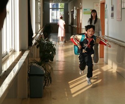 川川和洋洋剧照的剧照