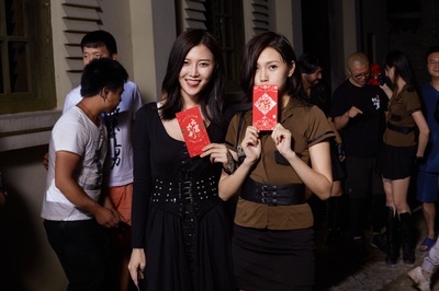 羞答答的铁男剧照的剧照