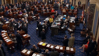 约翰·麦凯恩：丧钟为谁而鸣剧照的剧照