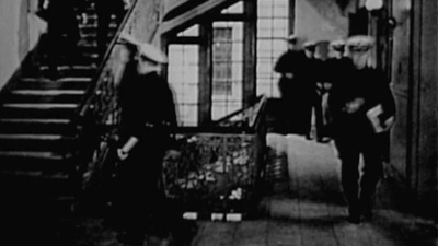 约翰·麦凯恩：丧钟为谁而鸣剧照的剧照