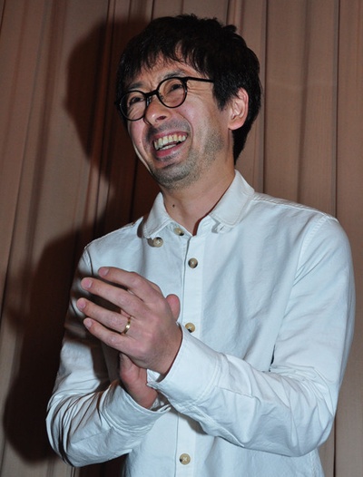 帮老爸拍张照剧照的剧照