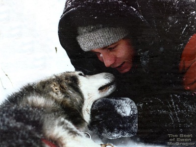 伊万·麦格雷戈探访野生北极熊剧照的剧照