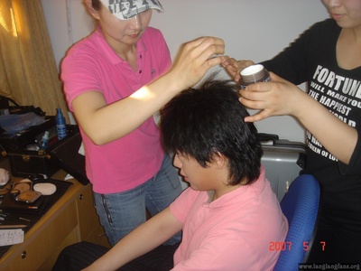 郎朗的歌：献给2008剧照的剧照