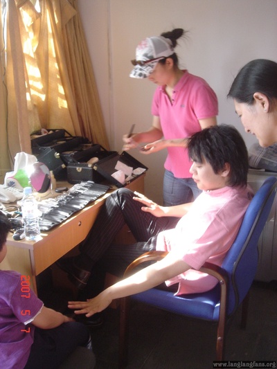 郎朗的歌：献给2008剧照的剧照