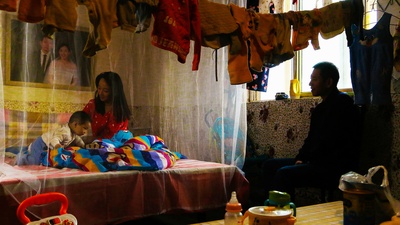 周军的行走剧照的剧照