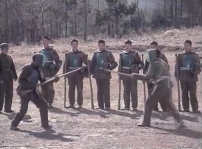 白桦林中的哨所剧照的剧照