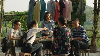 村里来了新闻官剧照的剧照