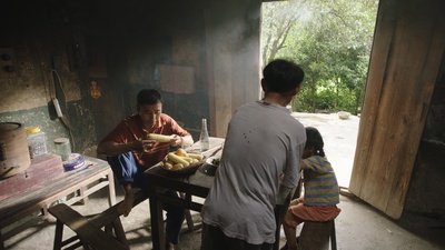 村里来了新闻官剧照的剧照