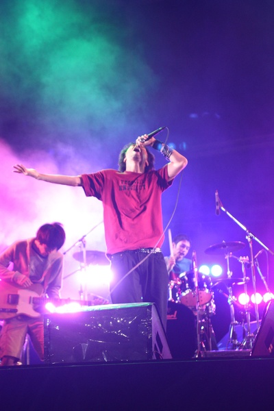 摇滚新乐团剧照的剧照