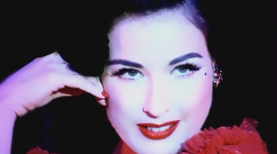 迪塔·冯·蒂斯疯马秀剧照的剧照