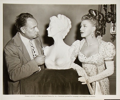 宏伟的玩偶剧照的剧照