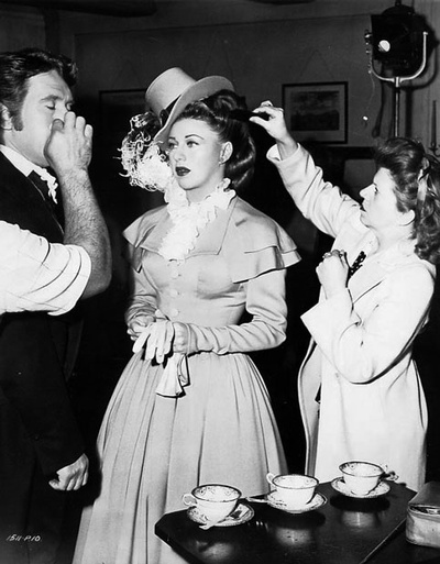 宏伟的玩偶剧照的剧照