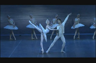 天鹅湖剧照的剧照