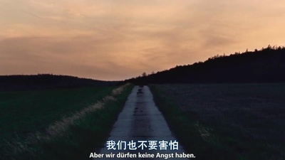 少女洛荷剧照的剧照