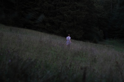 少女洛荷剧照的剧照