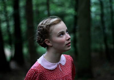 少女洛荷剧照的剧照