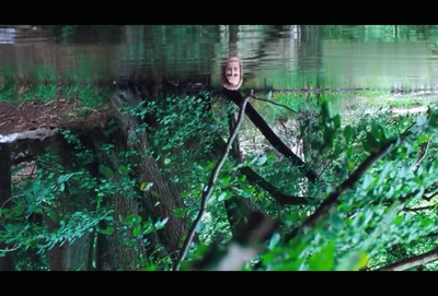 少女洛荷剧照的剧照