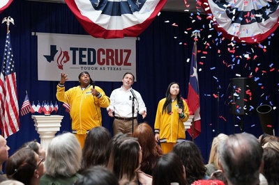 周六夜现场：奥卡菲娜/特拉维斯·斯科特剧照的剧照