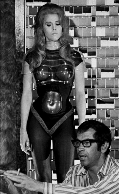 太空英雌芭芭丽娜剧照的剧照