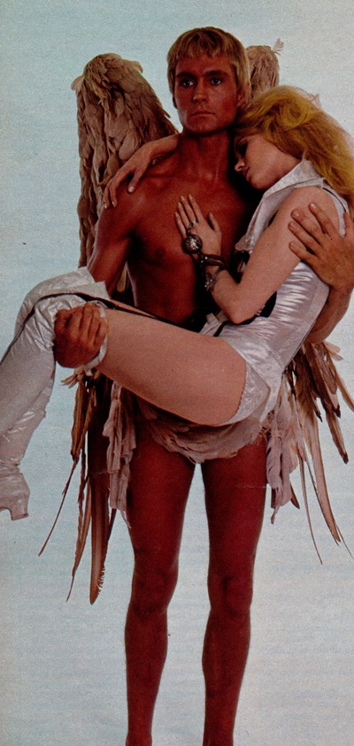 太空英雌芭芭丽娜剧照的剧照